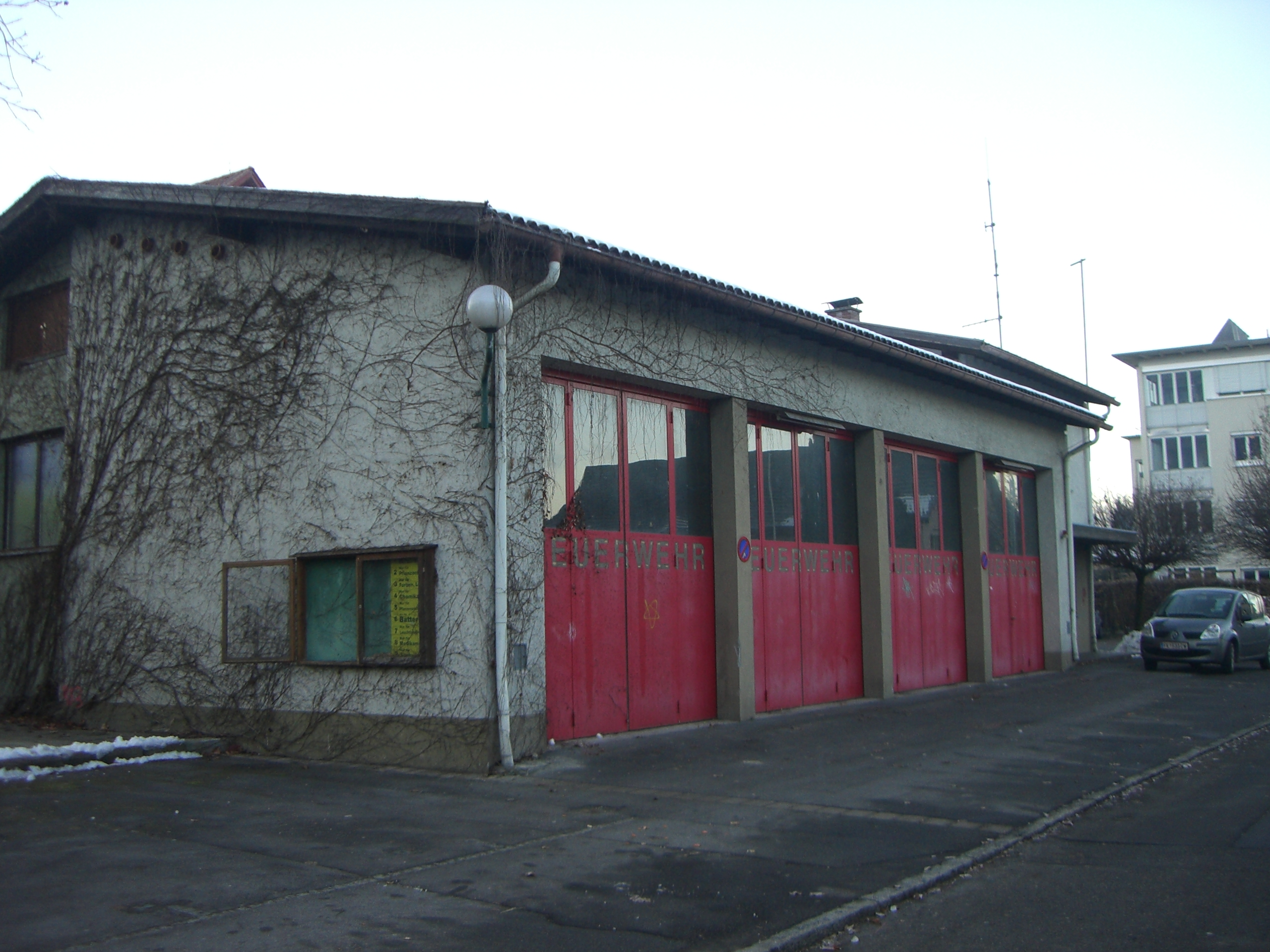 89 Feuerwehr Gerätehaus