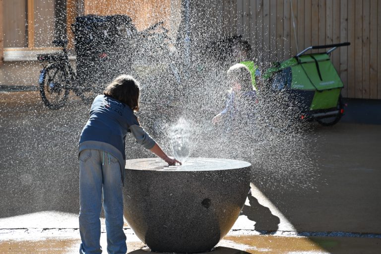 Eröffnung Spielplatz Kreuzfeld